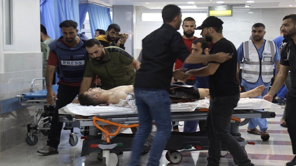 تحذير مدير مستشفى شهداء الأقصى في غزة من توقف تقديم الخدمات الطبية