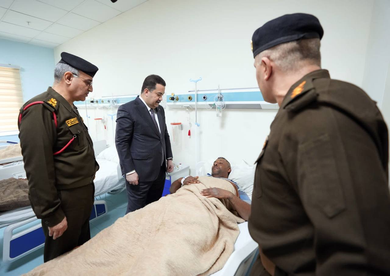 زيارة رئيس الوزراء العراقي للمصابين من المدنيين والعسكريين بعد الاعتداء الأمريكي